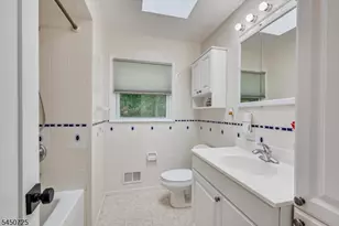 40 Longview Dr, Green Brook Township, NJ 08812 - Photo 36
