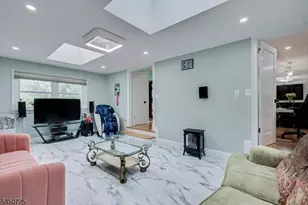 40 Longview Dr, Green Brook Township, NJ 08812 - Photo 18