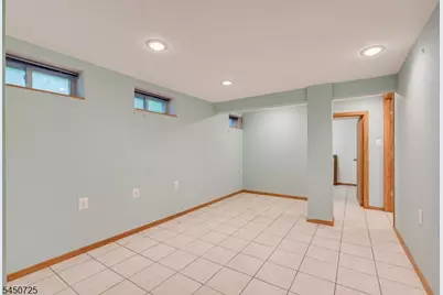 40 Longview Dr, Green Brook Township, NJ 08812 - Photo 32