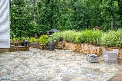 40 Longview Dr, Green Brook Township, NJ 08812 - Photo 42