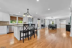 35 Castle Way, Bernards Township, NJ 07920 - Photo 12