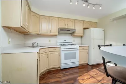 59 W Main Street #2, Mendham, NJ 07945 - Photo 16