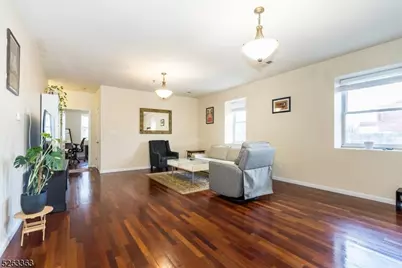 33-37 New York Ave #2A, Newark, NJ 07105 - Photo 2