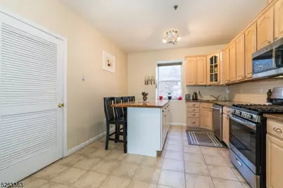 33-37 New York Ave #2A, Newark, NJ 07105 - Photo 14