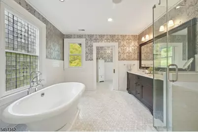 40 Highland Ave, Millburn, NJ 07078 - Photo 20