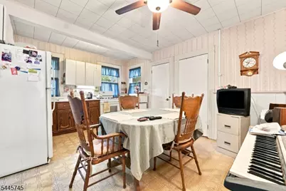60 Martin Rd, Verona, NJ 07044 - Photo 12