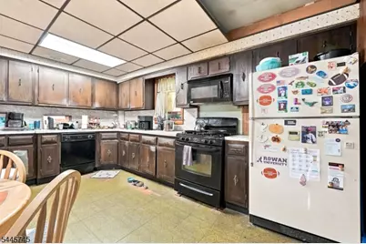60 Martin Rd, Verona, NJ 07044 - Photo 14