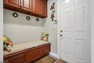 9 Pitcairn Dr, Roseland, NJ 07068 - Photo 20