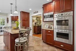 9 Pitcairn Dr, Roseland, NJ 07068 - Photo 16