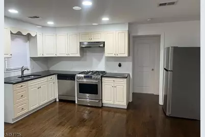 14 Houston St, Newark, NJ 07105 - Photo 2
