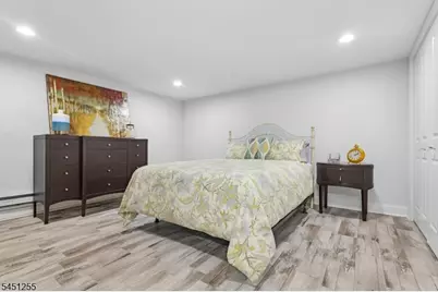 29 N 8th St, Kenilworth, NJ 07033 - Photo 18