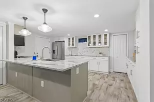 29 N 8th St, Kenilworth, NJ 07033 - Photo 16