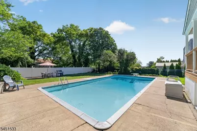 105 Mountainview Dr, Clifton, NJ 07013 - Photo 36