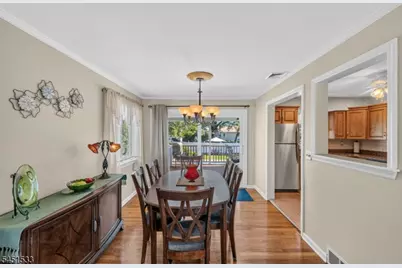105 Mountainview Dr, Clifton, NJ 07013 - Photo 8