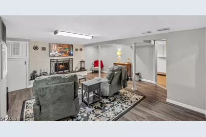 105 Mountainview Dr, Clifton, NJ 07013 - Photo 22