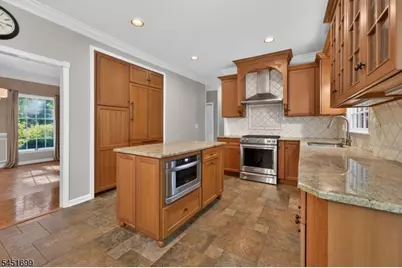 11 Devonald Dr, Bethlehem Township, NJ 08802 - Photo 10