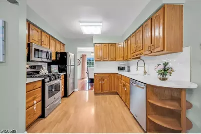 107 Choctaw Ridge Rd, Branchburg Township, NJ 08876 - Photo 16