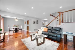 107 Choctaw Ridge Rd, Branchburg Township, NJ 08876 - Photo 8