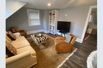 1 Lansing Pl #2, Montclair, NJ 07043 - Photo 10