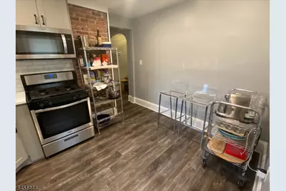 1 Lansing Pl #2, Montclair, NJ 07043 - Photo 4