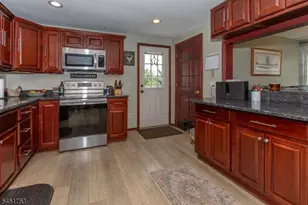 125 Layton Rd, Wantage, NJ 07461 - Photo 4