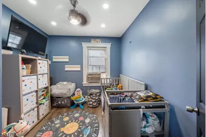 331 Thompson Avenue, Roselle, NJ 07203 - Photo 14