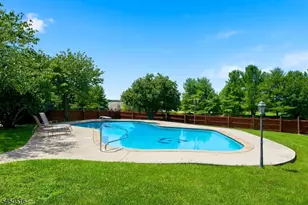 17 Bacorn Rd, Raritan Township, NJ 08822 - Photo 42