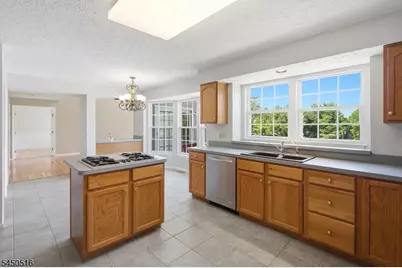 17 Bacorn Rd, Raritan Township, NJ 08822 - Photo 20