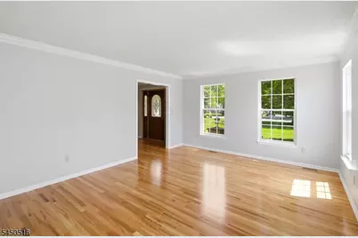 17 Bacorn Rd, Raritan Township, NJ 08822 - Photo 6