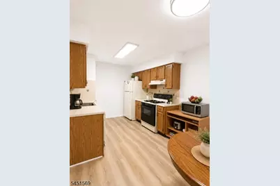 829 Bryant Dr, Independence Township, NJ 07840 - Photo 4