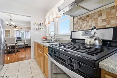 621 Spruce St, Roselle, NJ 07203 - Photo 8