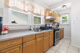 621 Spruce St, Roselle, NJ 07203 - Photo 6