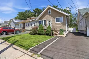 621 Spruce St, Roselle, NJ 07203 - Photo 2