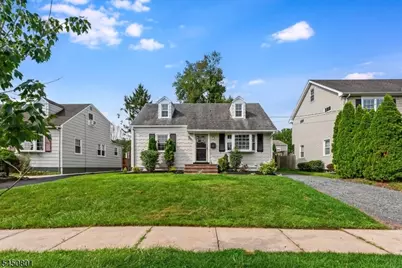 1018 Grandview Ave, Westfield, NJ 07090 - Photo 2
