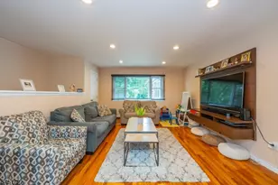 24 Manchester Ct, Wayne Twp., NJ 07470 - Photo 6