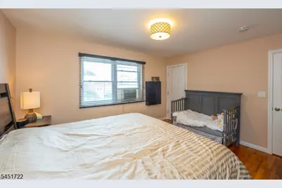 24 Manchester Ct, Wayne Twp., NJ 07470 - Photo 14