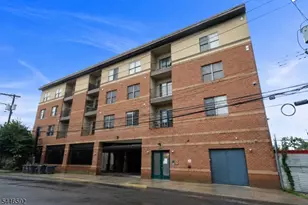 15-19 Tichenor Ln, Newark, NJ 07114 - Photo 1