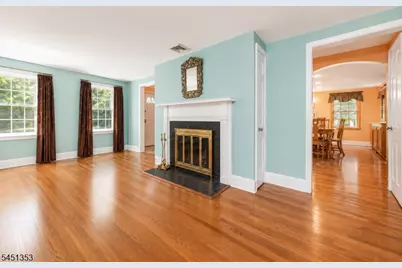 14 Brook Ct, Summit, NJ 07901 - Photo 4