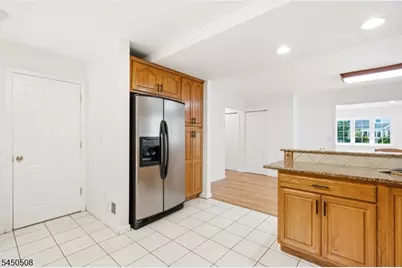 28 Kenz Ter, West Orange Township, NJ 07052 - Photo 8