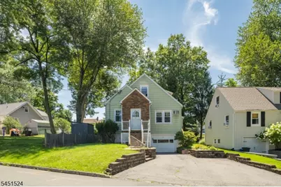 1 Westview Ave, Roseland, NJ 07068 - Photo 6