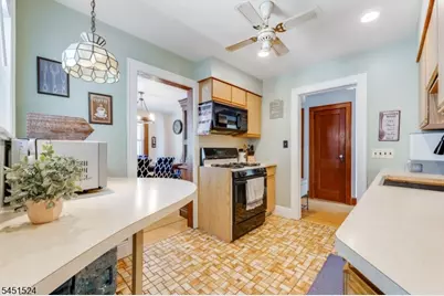 1 Westview Ave, Roseland, NJ 07068 - Photo 16