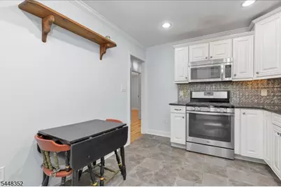 43 Iroquois Rd, Cranford Township, NJ 07016 - Photo 14