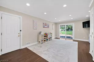 97 Ivy Ln, Bridgewater, NJ 08807 - Photo 20
