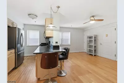 70 S Munn Ave #413, East Orange, NJ 07018 - Photo 4