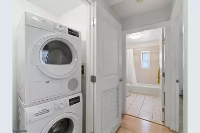 70 S Munn Ave #413, East Orange, NJ 07018 - Photo 14