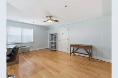 70 S Munn Ave #413, East Orange, NJ 07018 - Photo 2