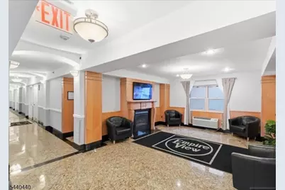 70 S Munn Ave #413, East Orange, NJ 07018 - Photo 16
