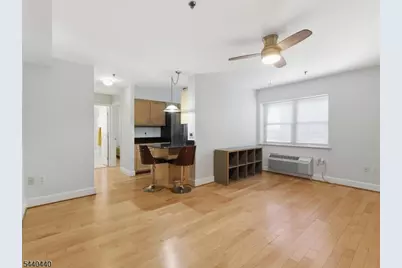 70 S Munn Ave #413, East Orange, NJ 07018 - Photo 10