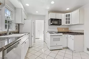 32 Locust Ave, Millburn, NJ 07041 - Photo 8