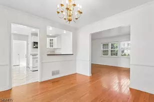32 Locust Ave, Millburn, NJ 07041 - Photo 6